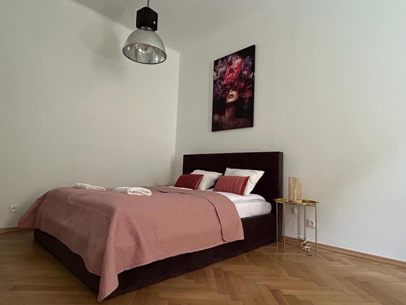 Selected Apartments By Market Square Краків Екстер'єр фото